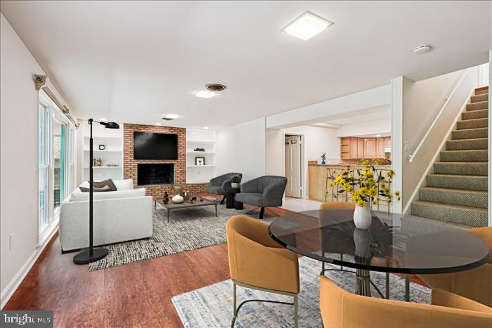 DUNLOP HILLS - Residential