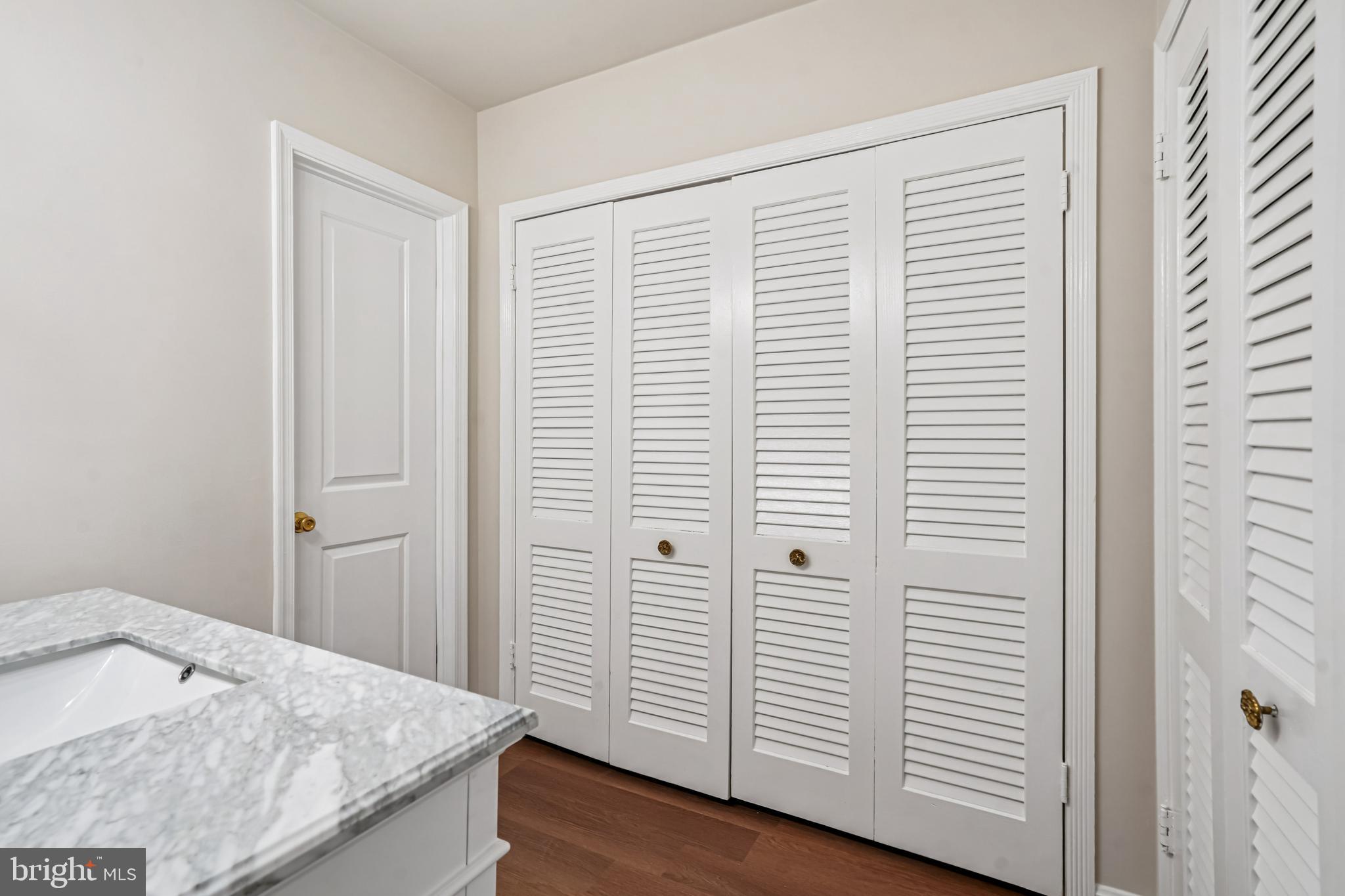 DUNLOP HILLS - Residential