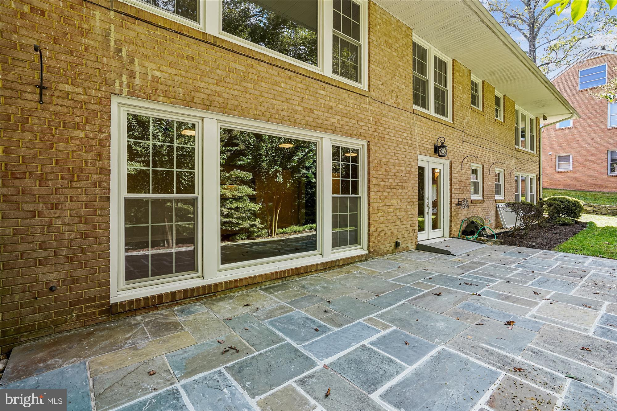 DUNLOP HILLS - Residential