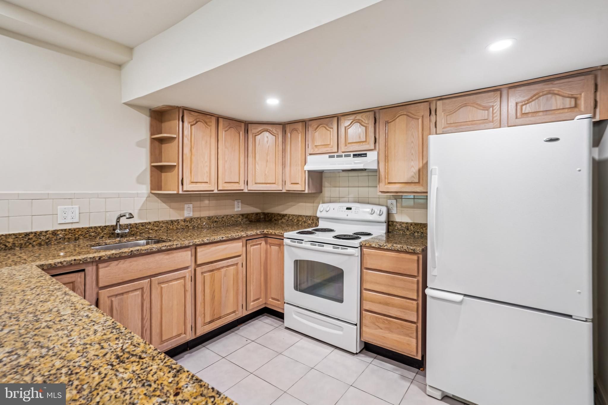 DUNLOP HILLS - Residential