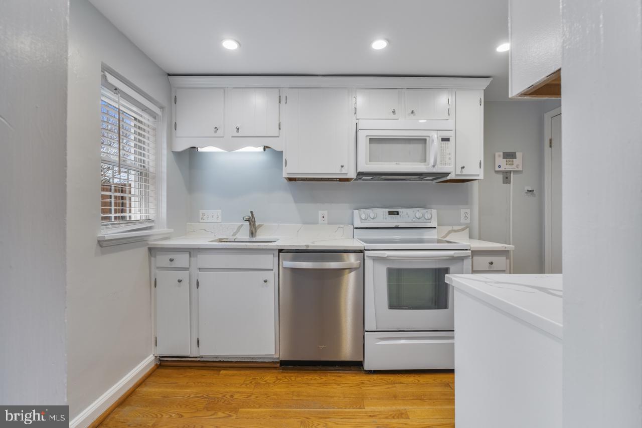 FAIRLINGTON GLEN - Residential