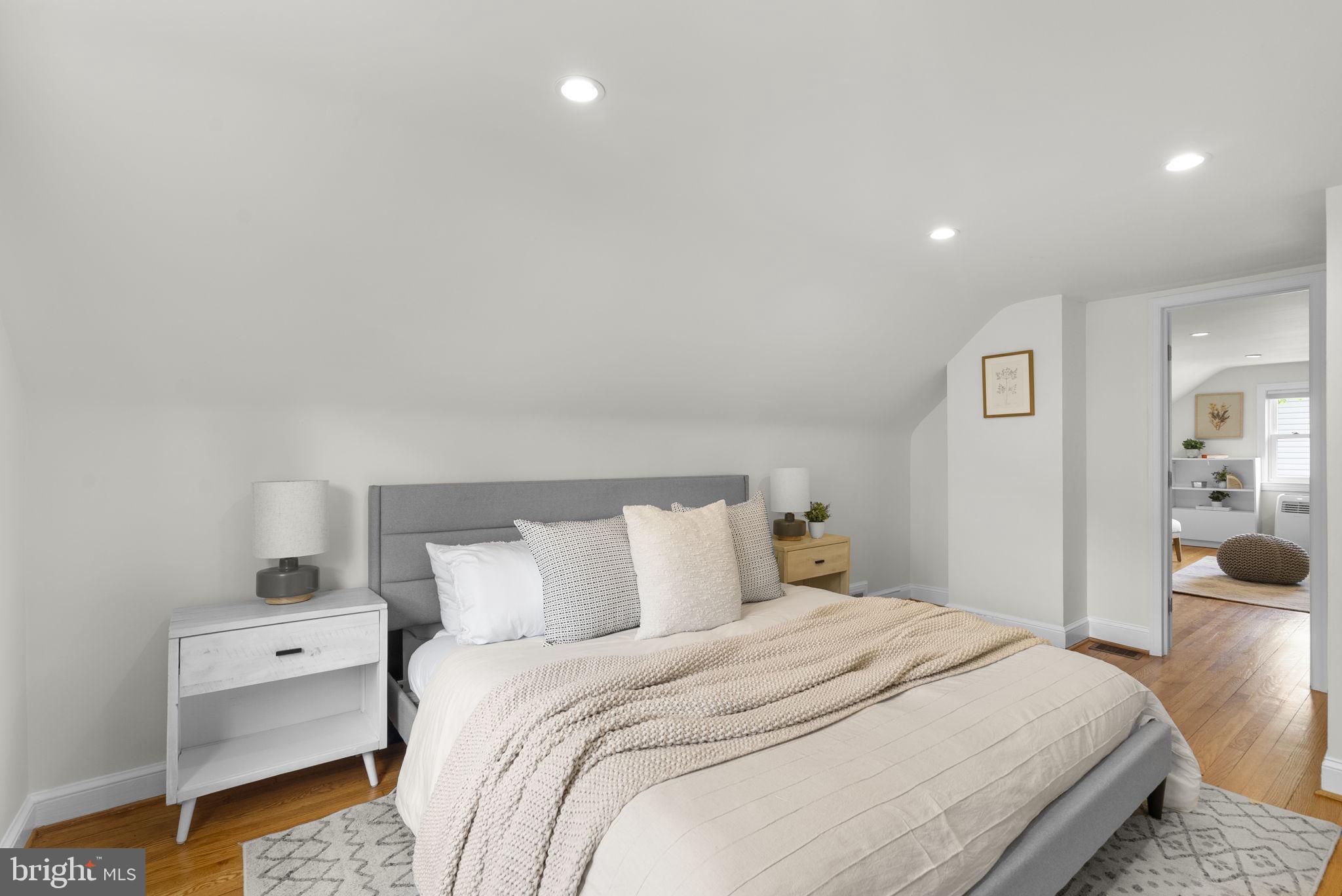 WOODMOOR - Residential