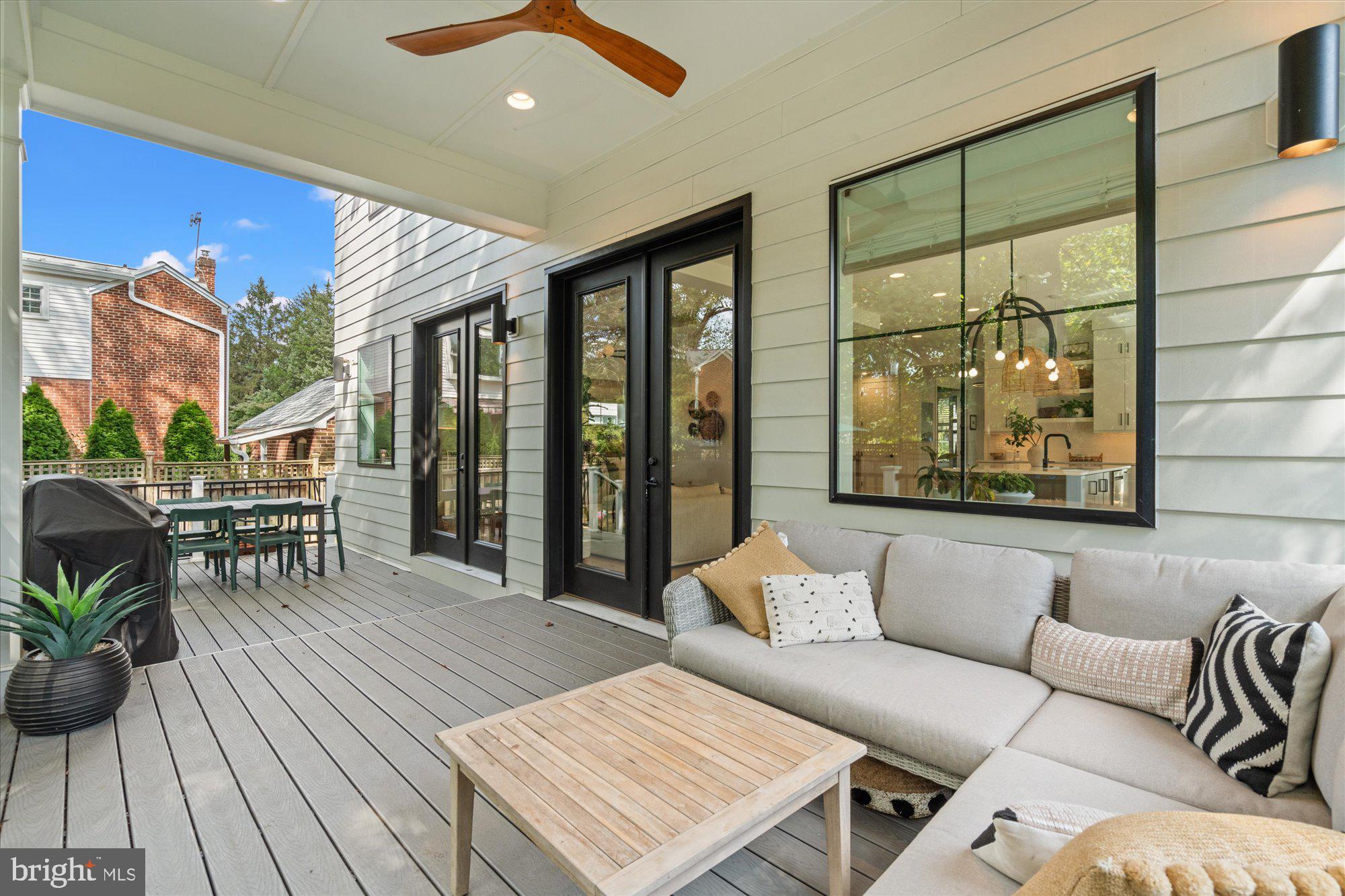 YORKTOWN - Residential