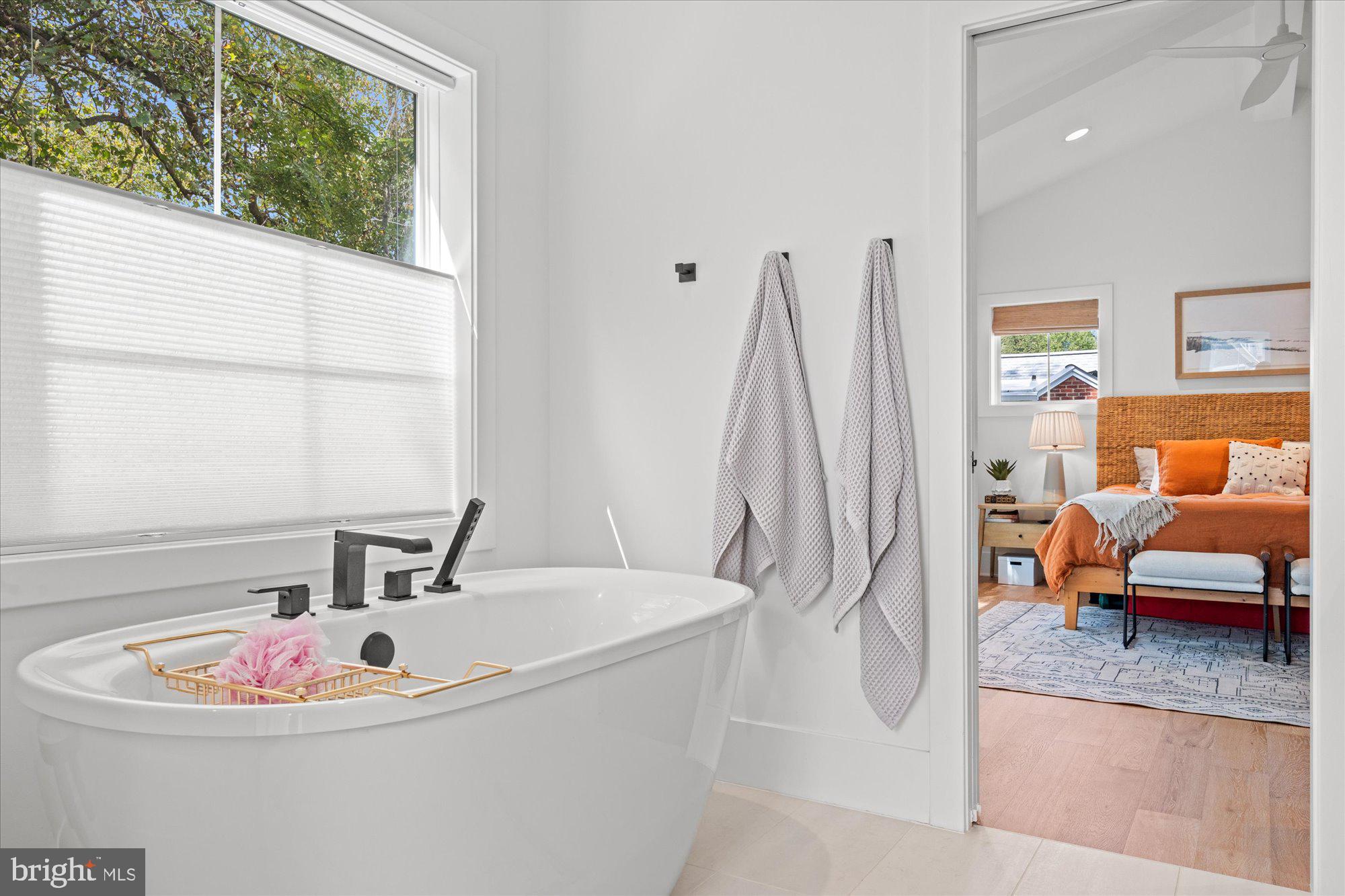 YORKTOWN - Residential