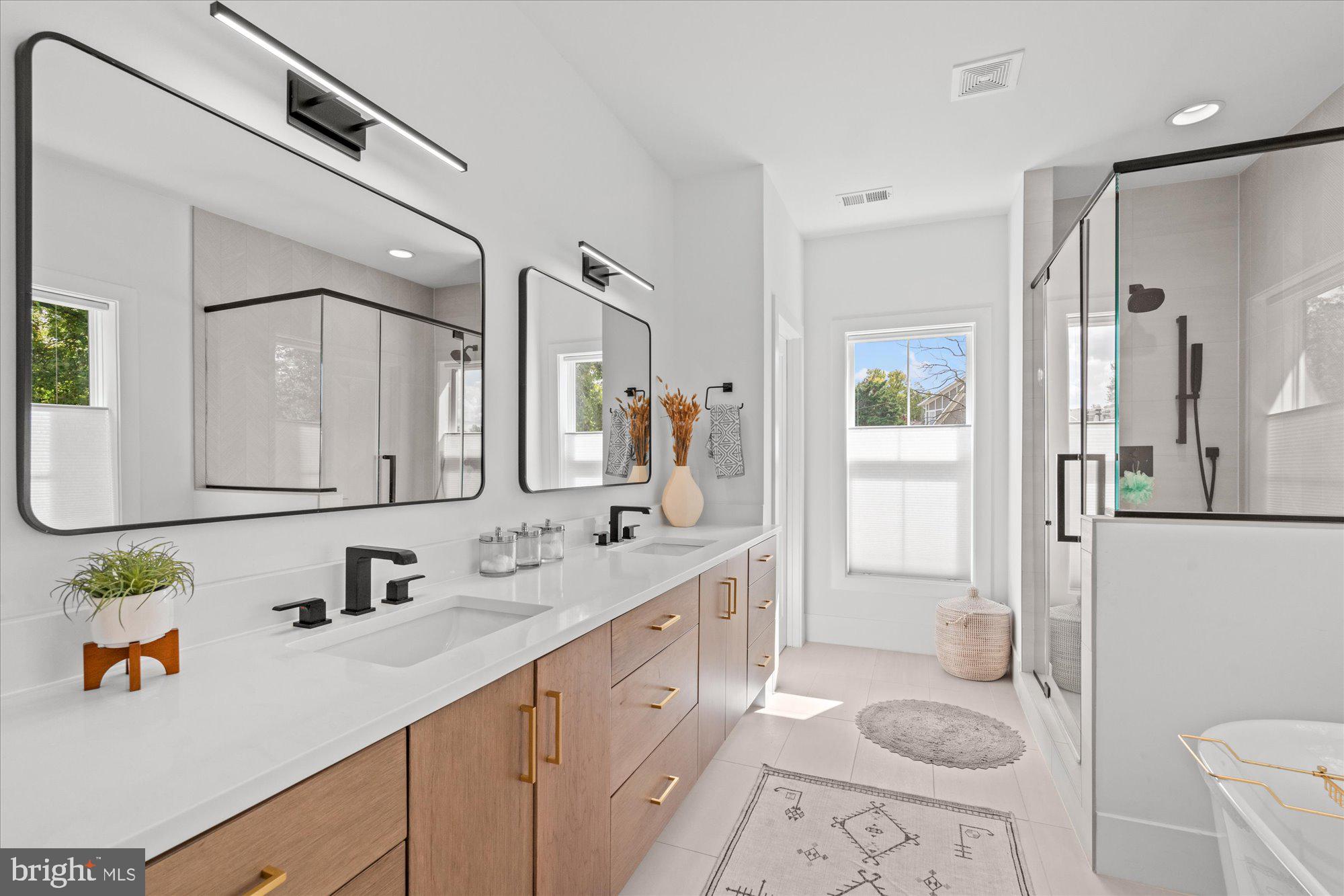 YORKTOWN - Residential