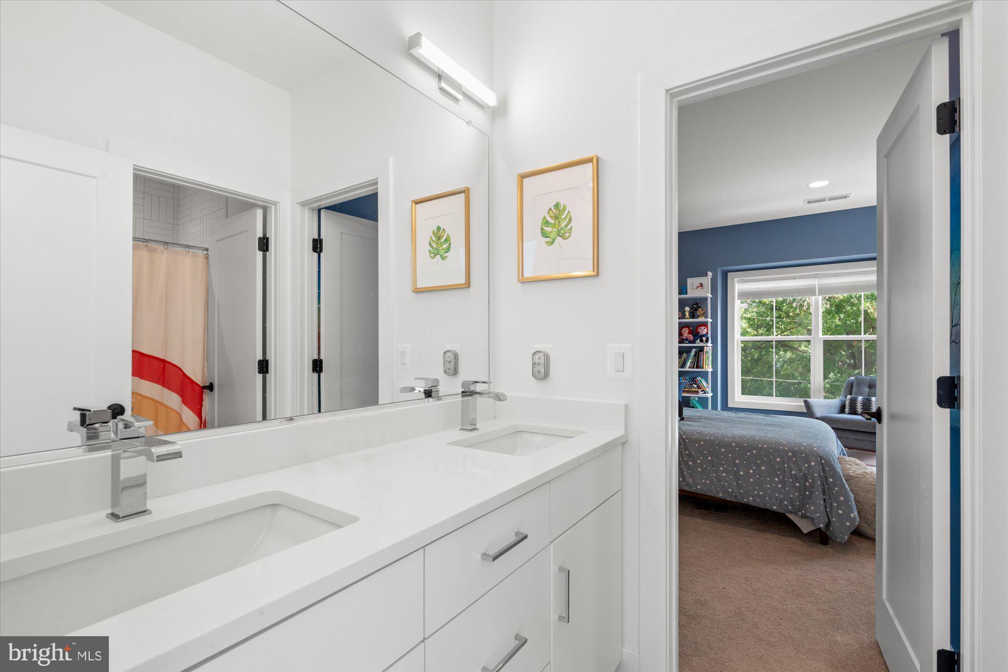 YORKTOWN - Residential