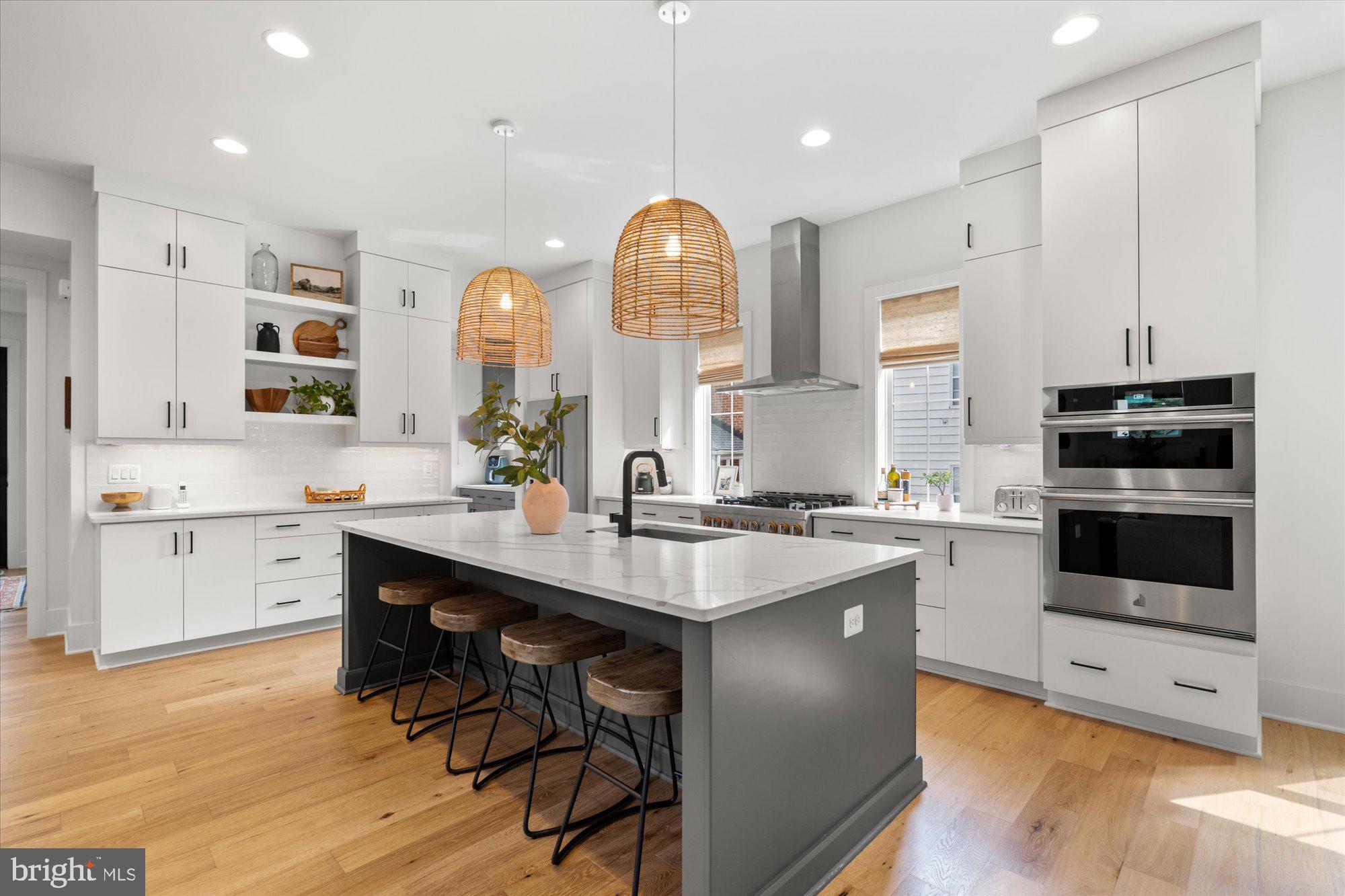 YORKTOWN - Residential