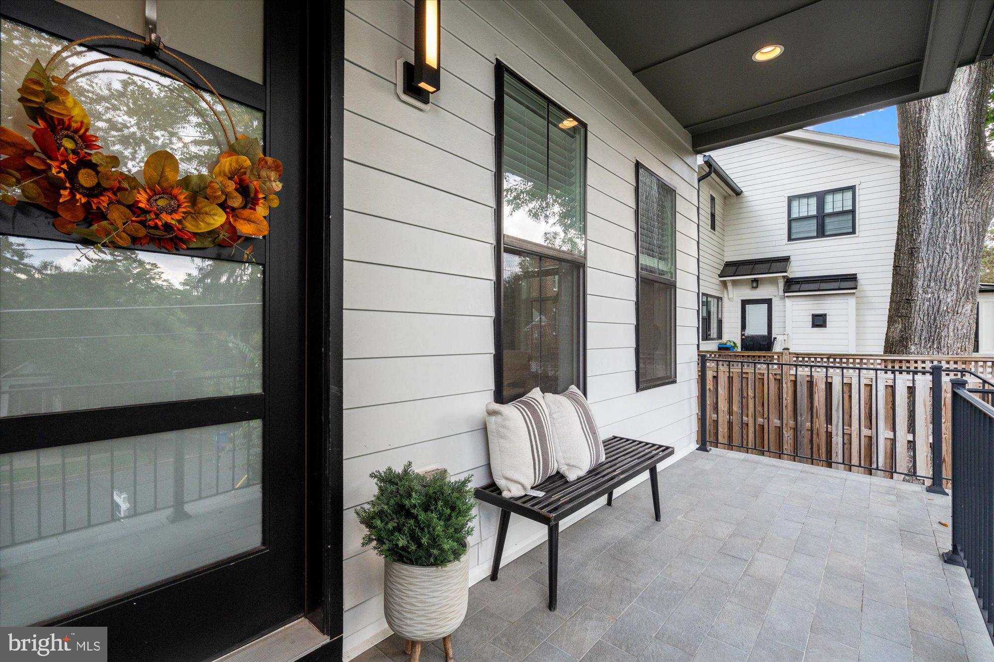 YORKTOWN - Residential