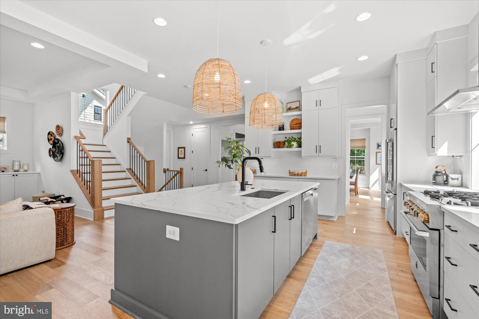 YORKTOWN - Residential