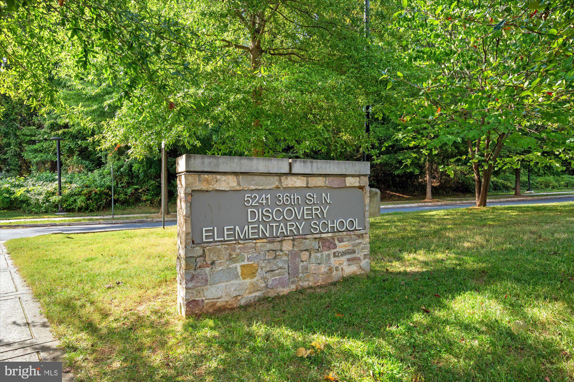 YORKTOWN - Residential