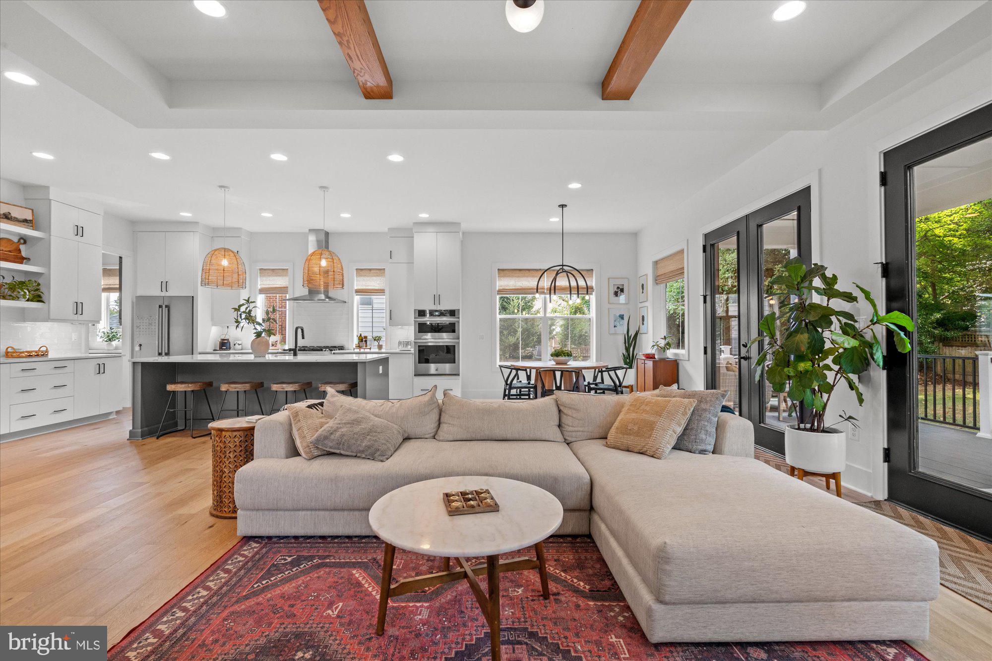 2728 N EDISON STREET