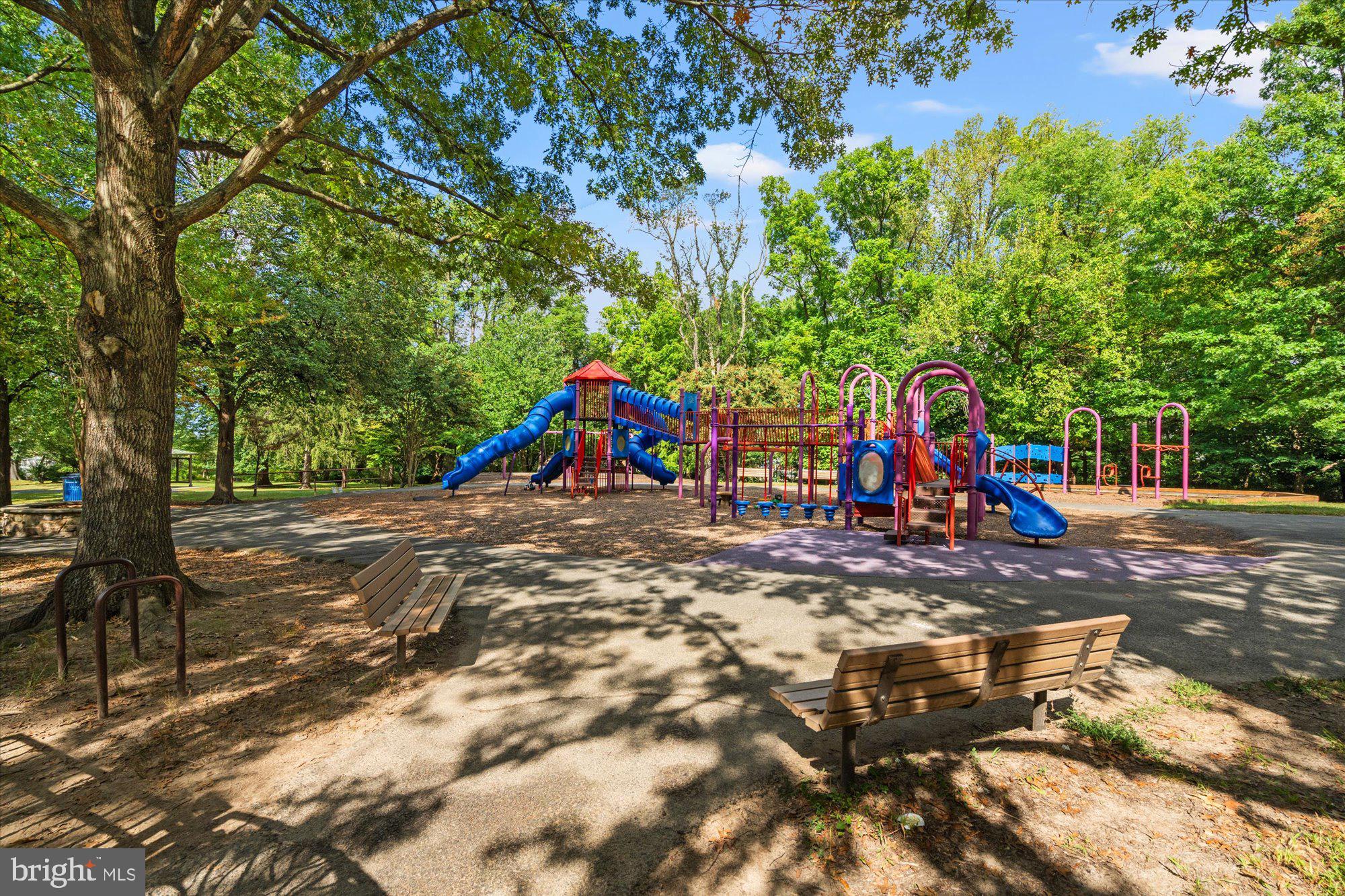 YORKTOWN - Residential