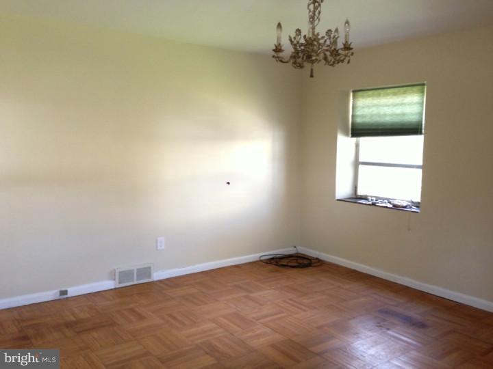 OVERBROOK - Residential Lease