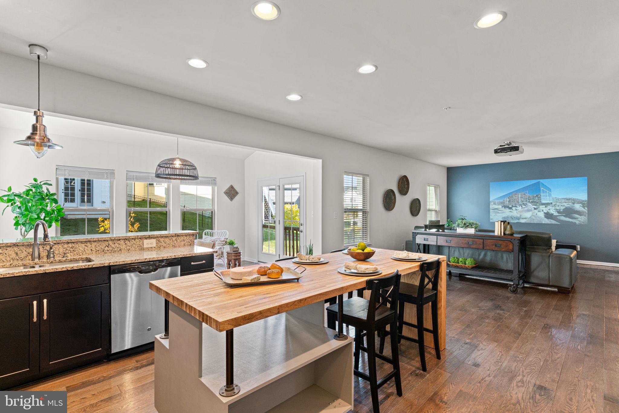 POTOMAC SHORES - Residential