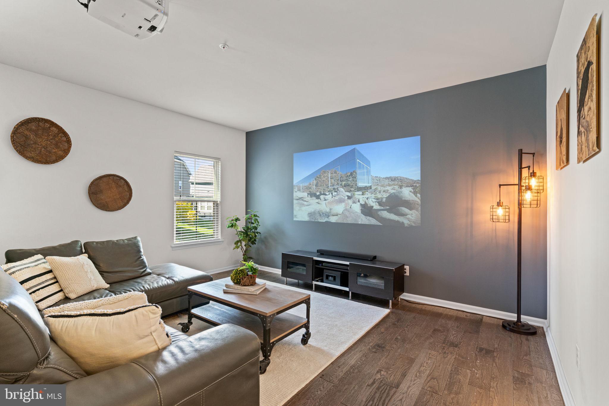 POTOMAC SHORES - Residential