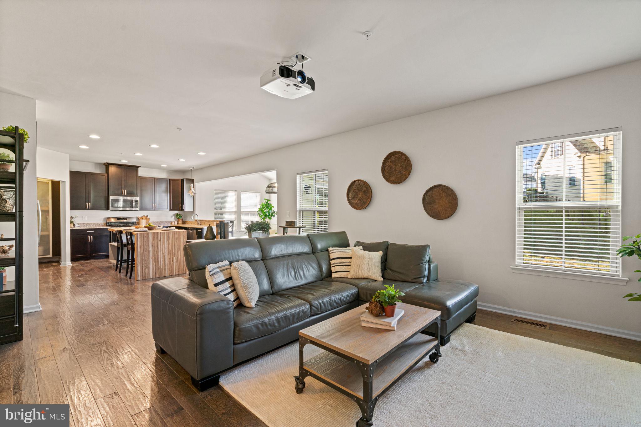 POTOMAC SHORES - Residential