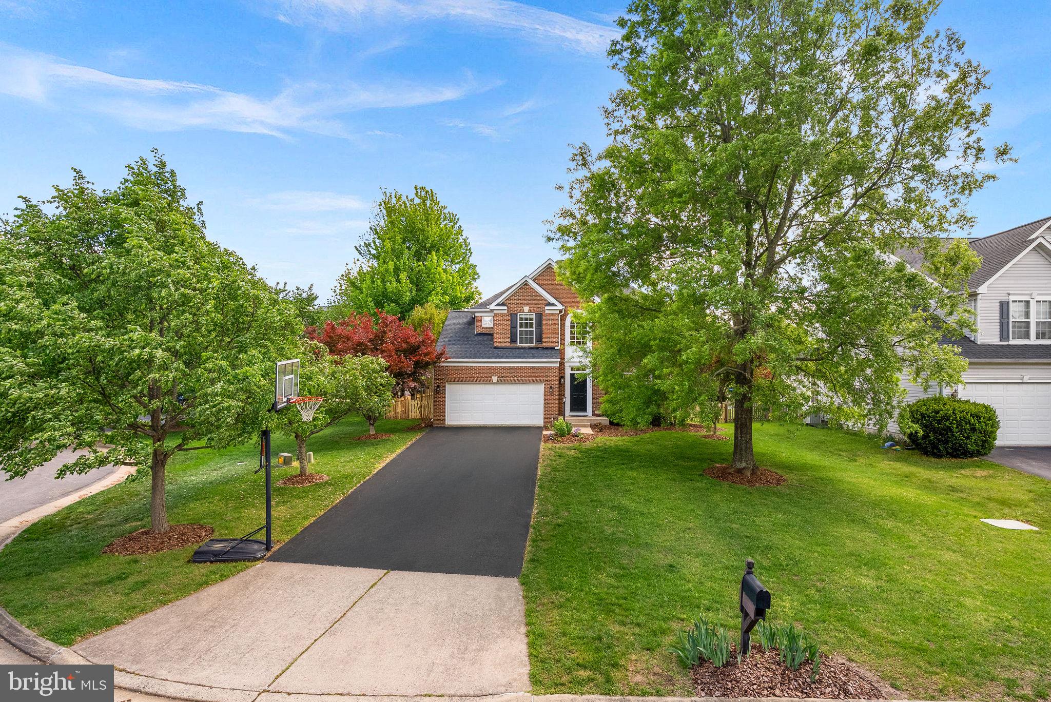 BROADLANDS - Residential