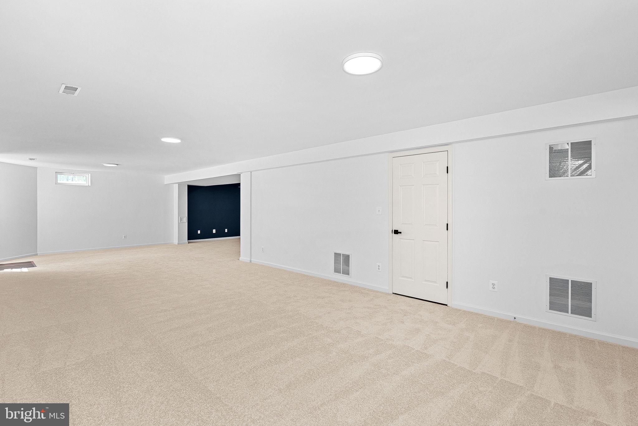 BROADLANDS - Residential