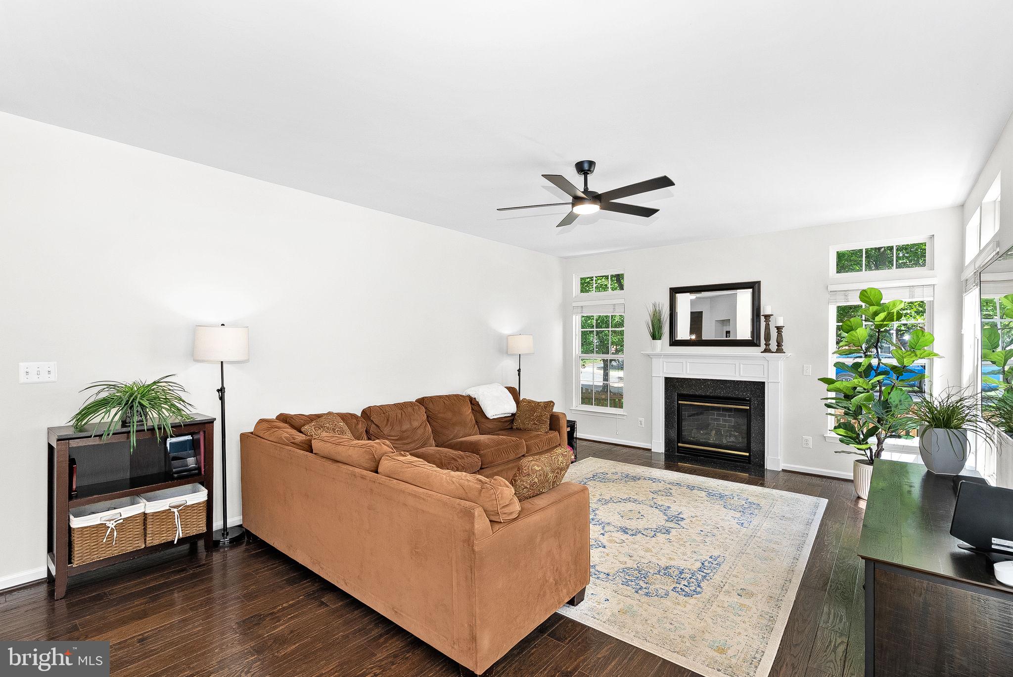 BROADLANDS - Residential