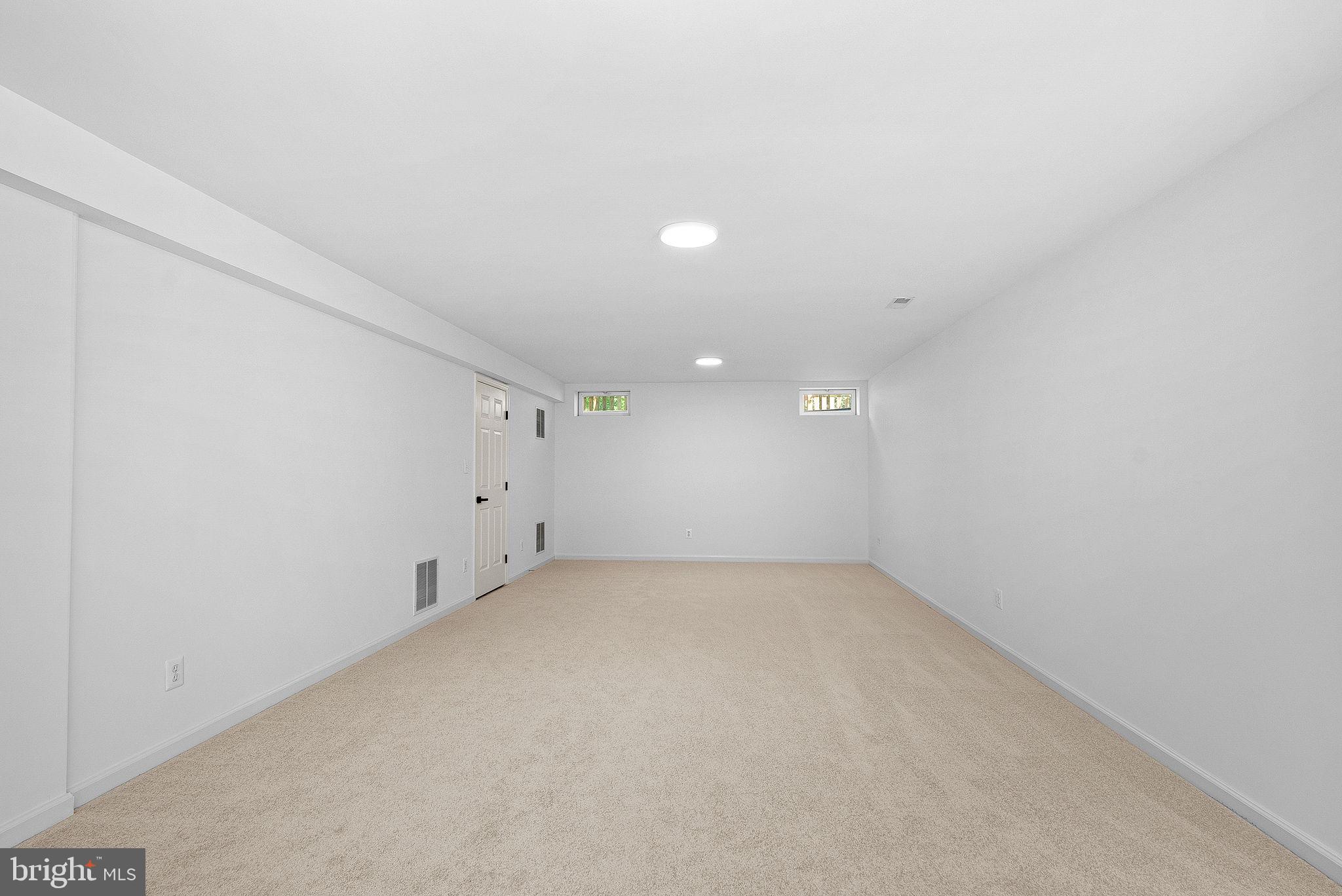 BROADLANDS - Residential