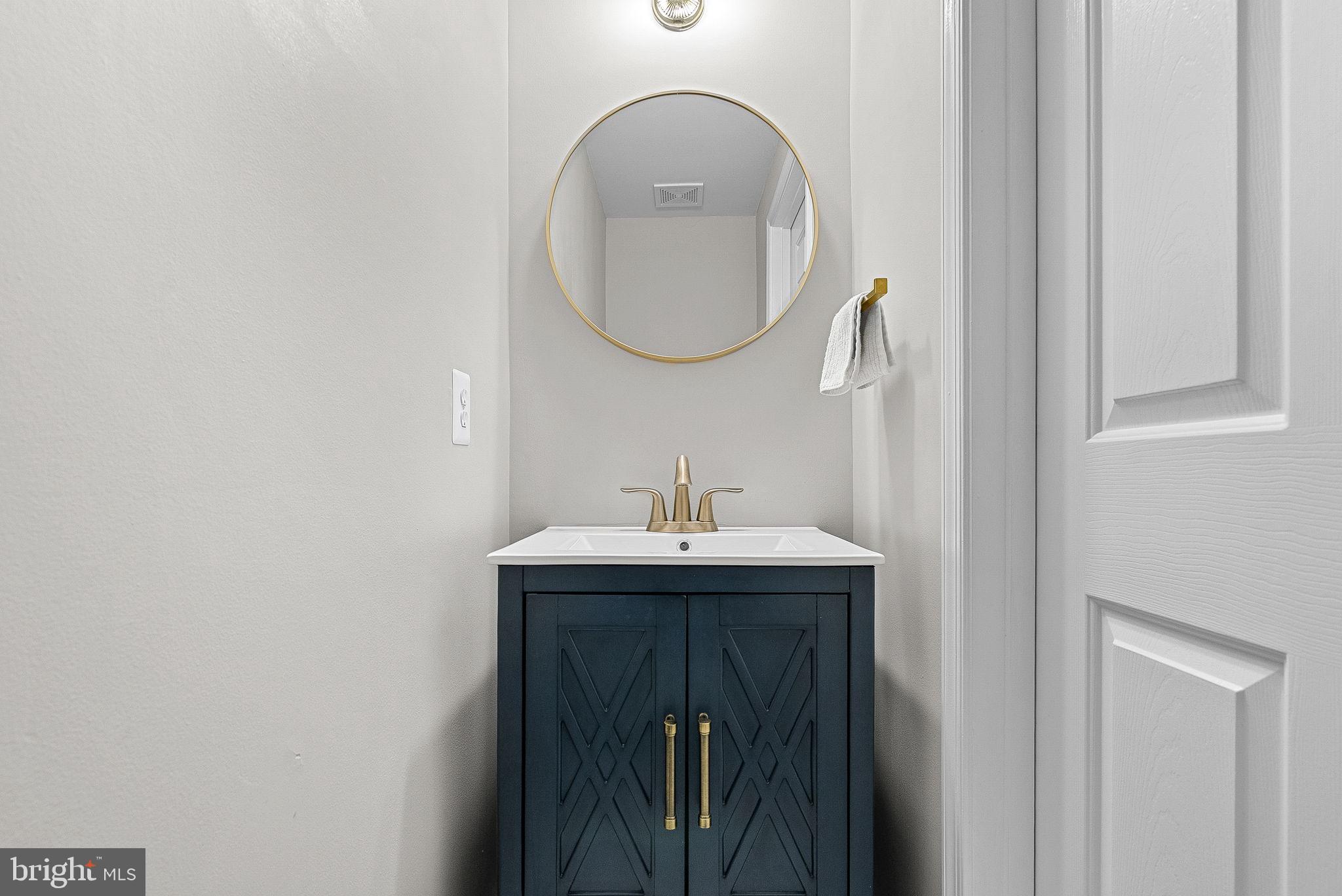 BROADLANDS - Residential