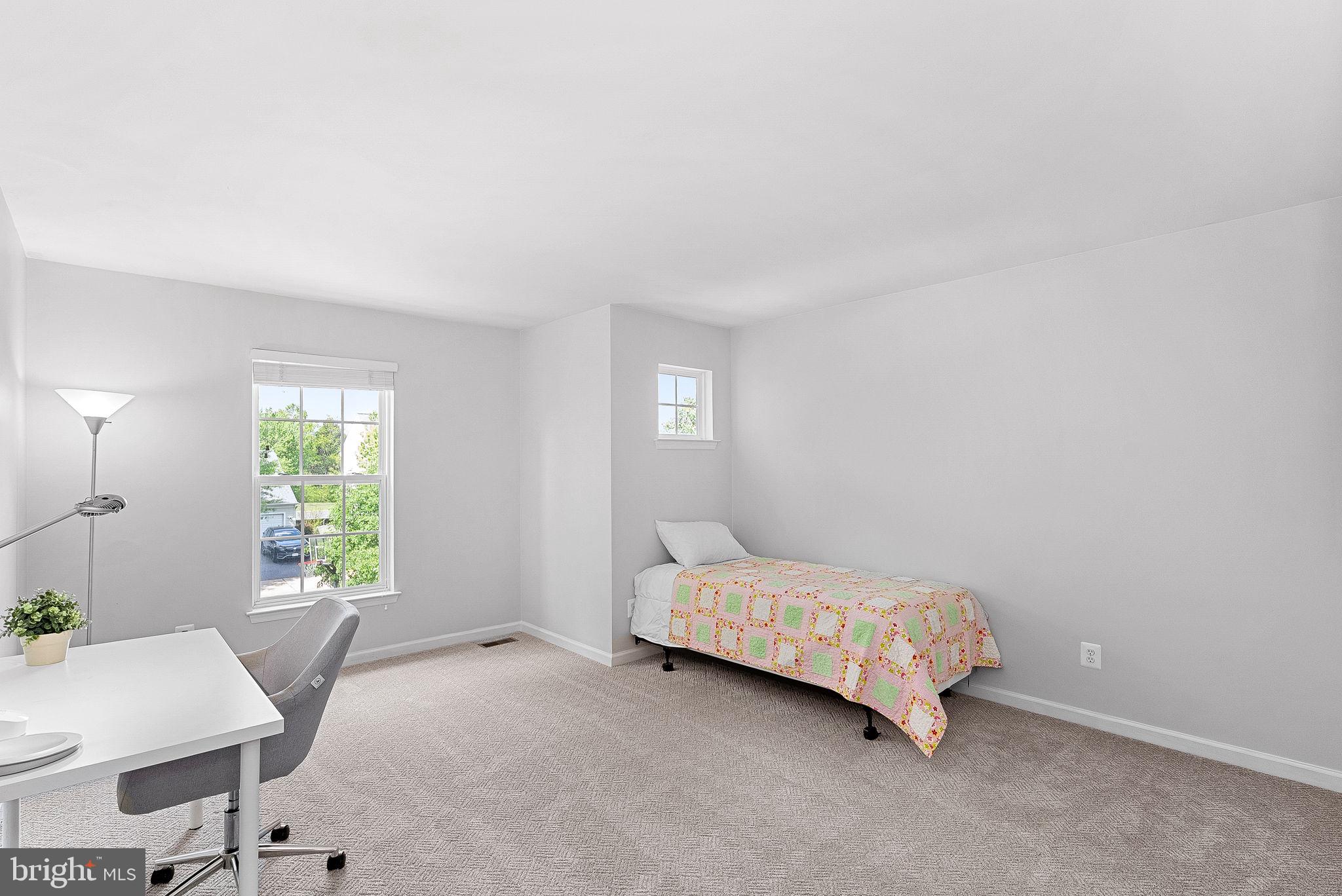 BROADLANDS - Residential