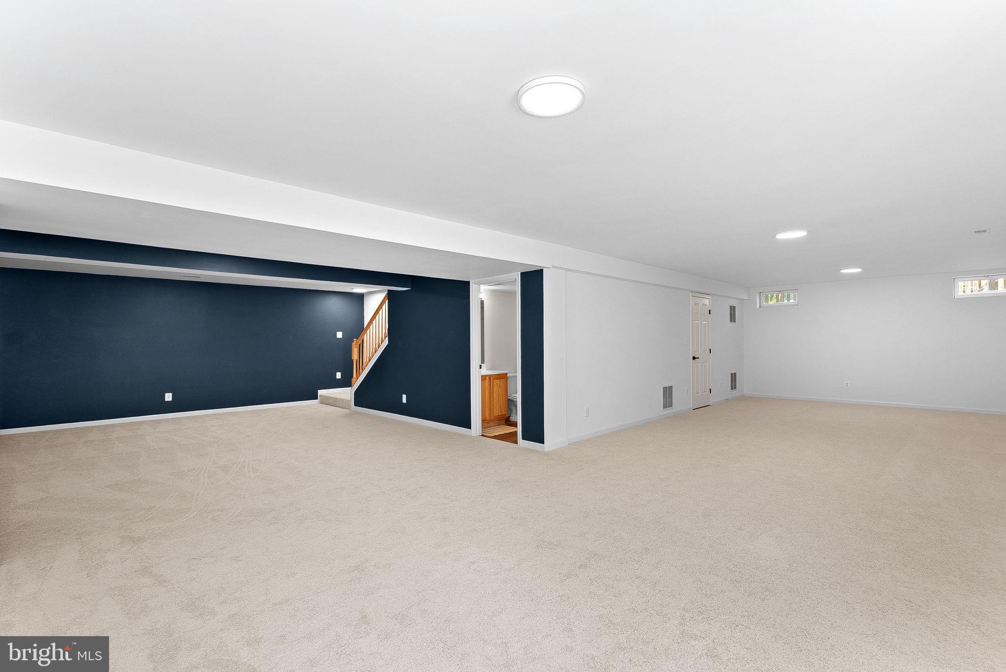 BROADLANDS - Residential