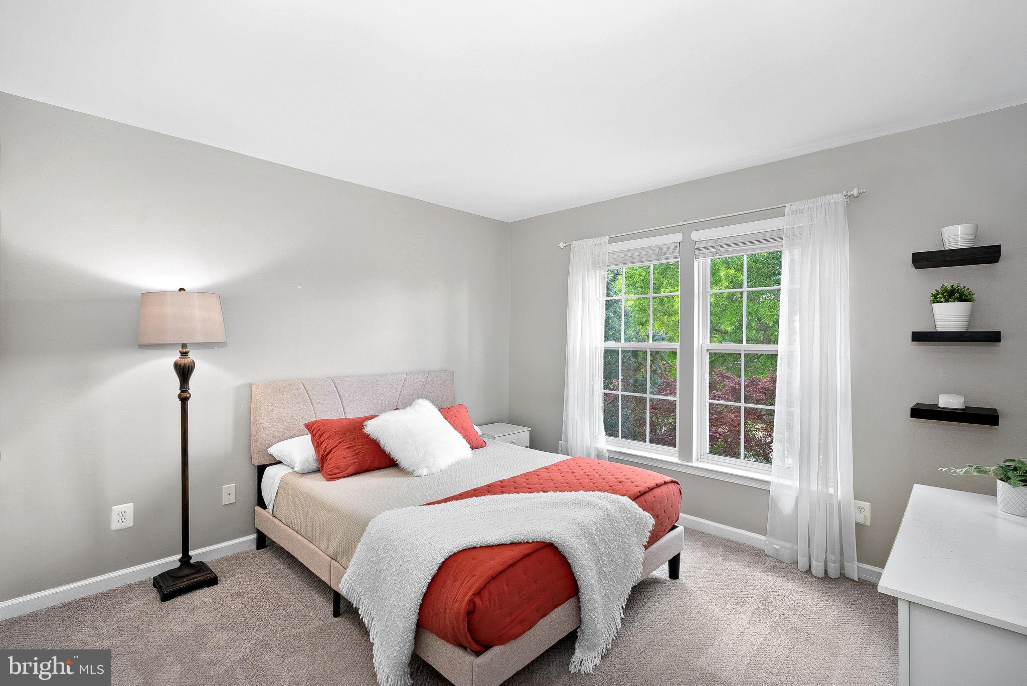 BROADLANDS - Residential