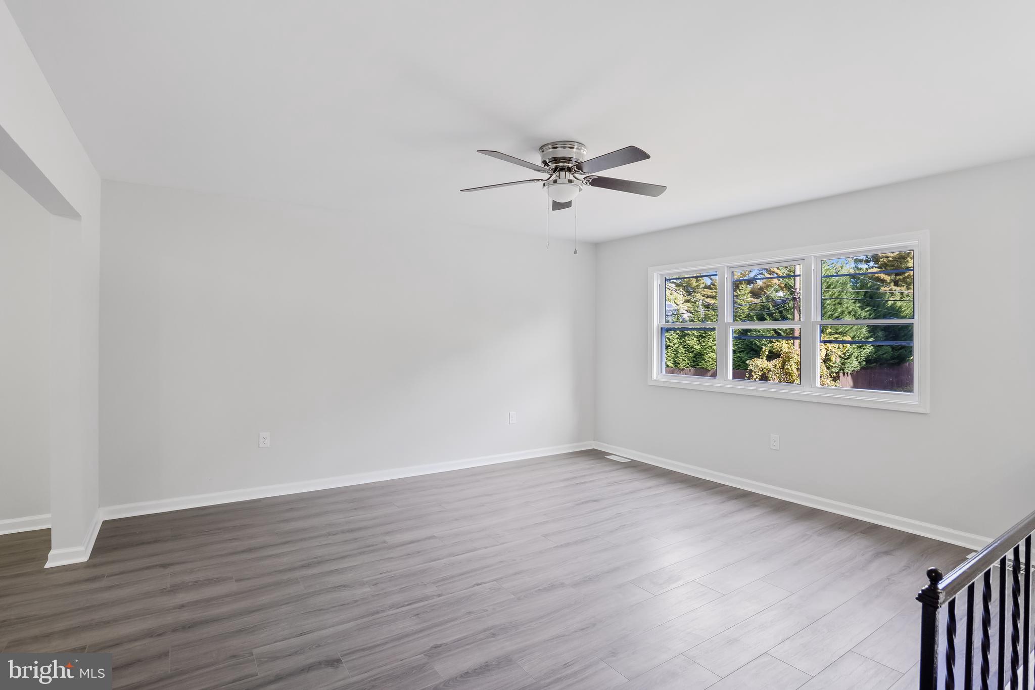 2253 LINDEN AVENUE