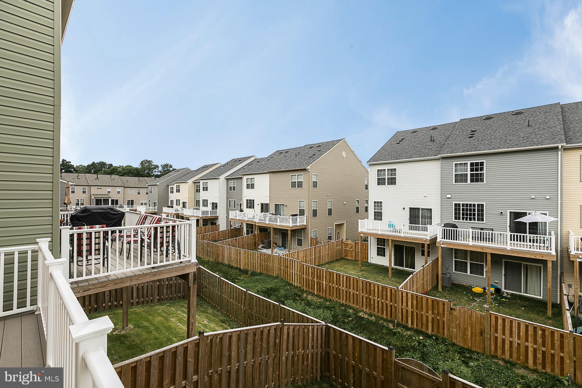 TALLYN RIDGE - Residential