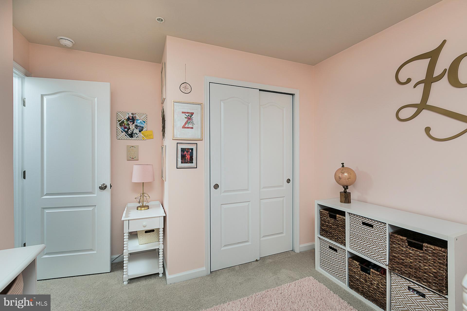 TALLYN RIDGE - Residential