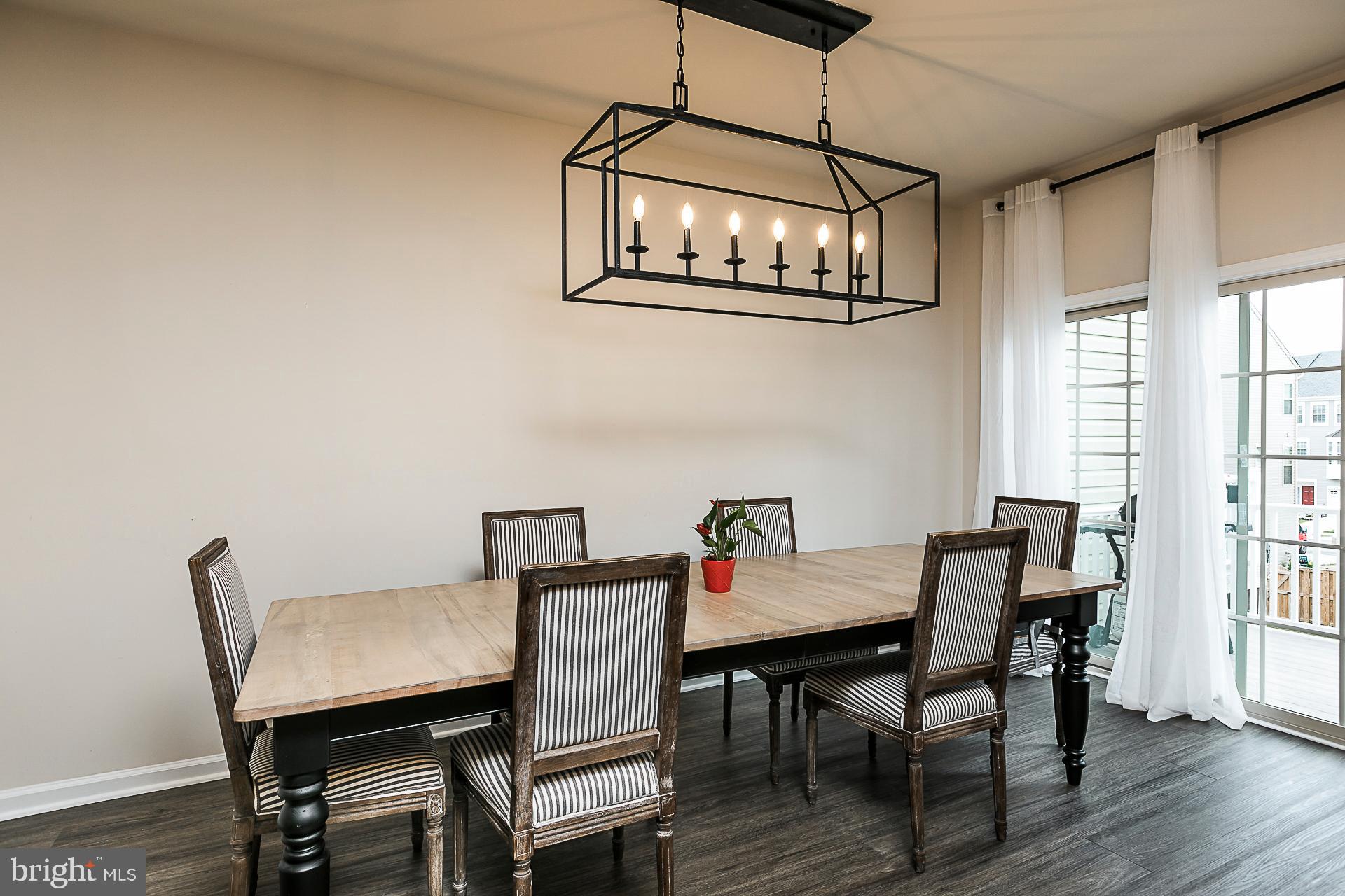 TALLYN RIDGE - Residential