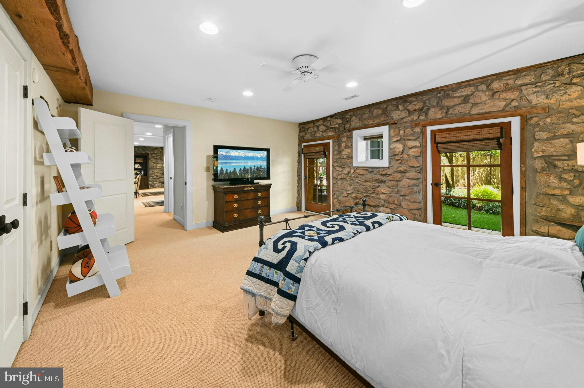 TIMBER CROSSING - Residential