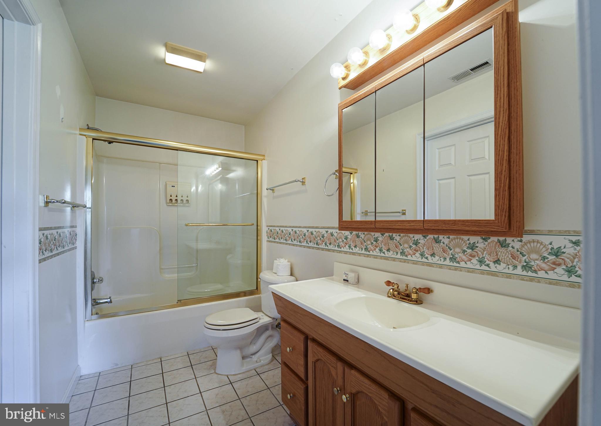 GOVERNOR GRASON MANOR - Residential