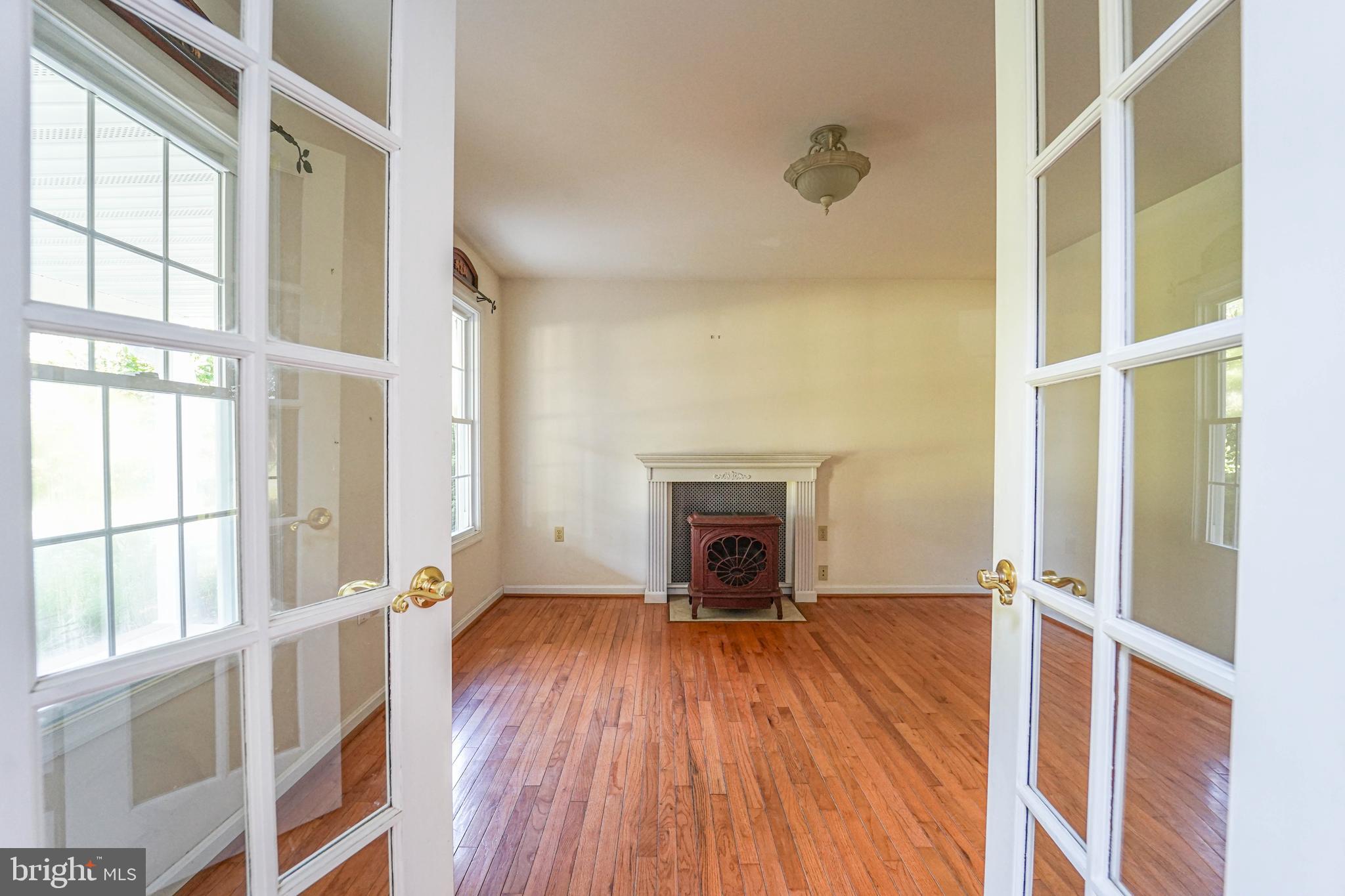 GOVERNOR GRASON MANOR - Residential