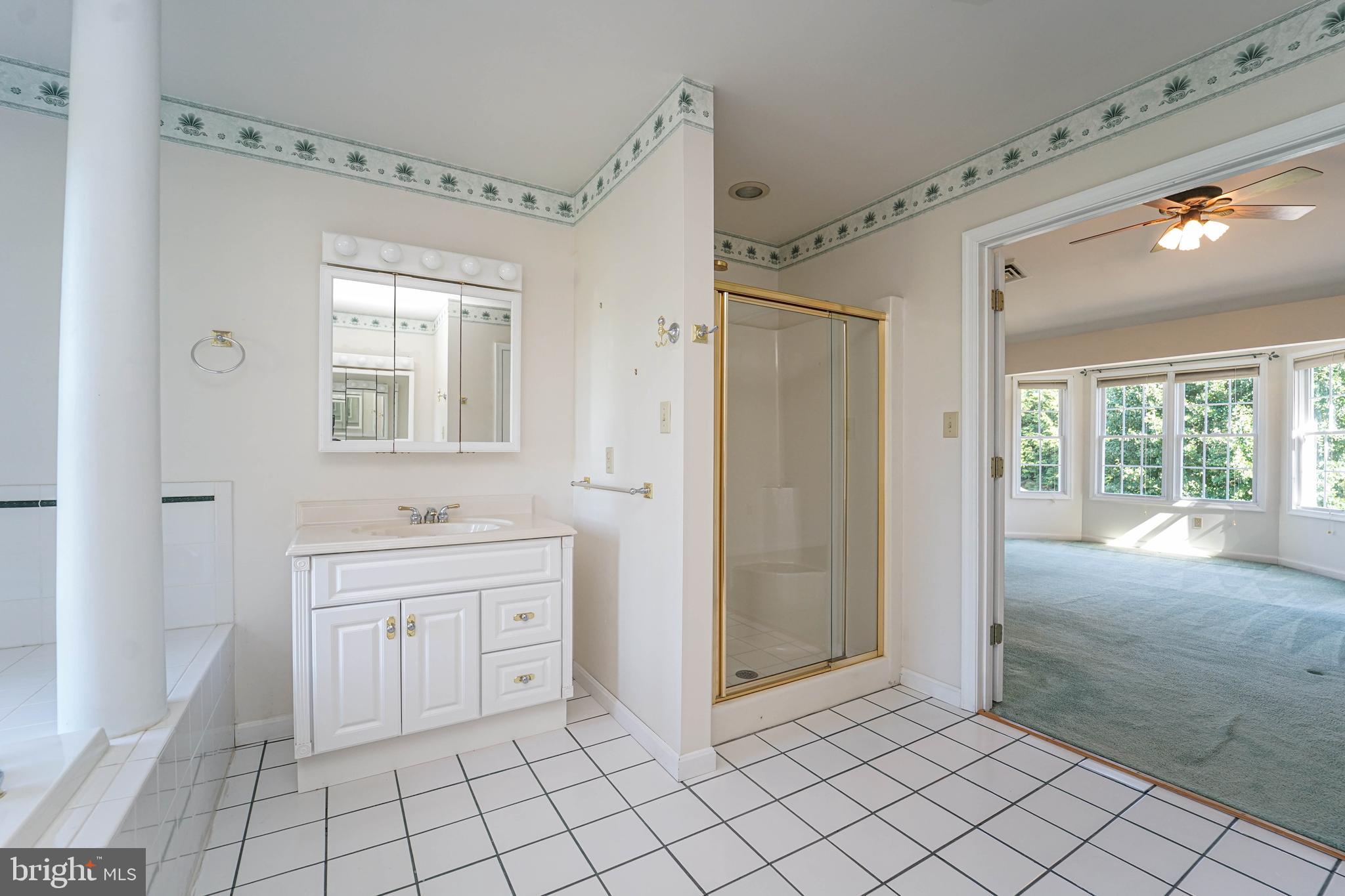 GOVERNOR GRASON MANOR - Residential