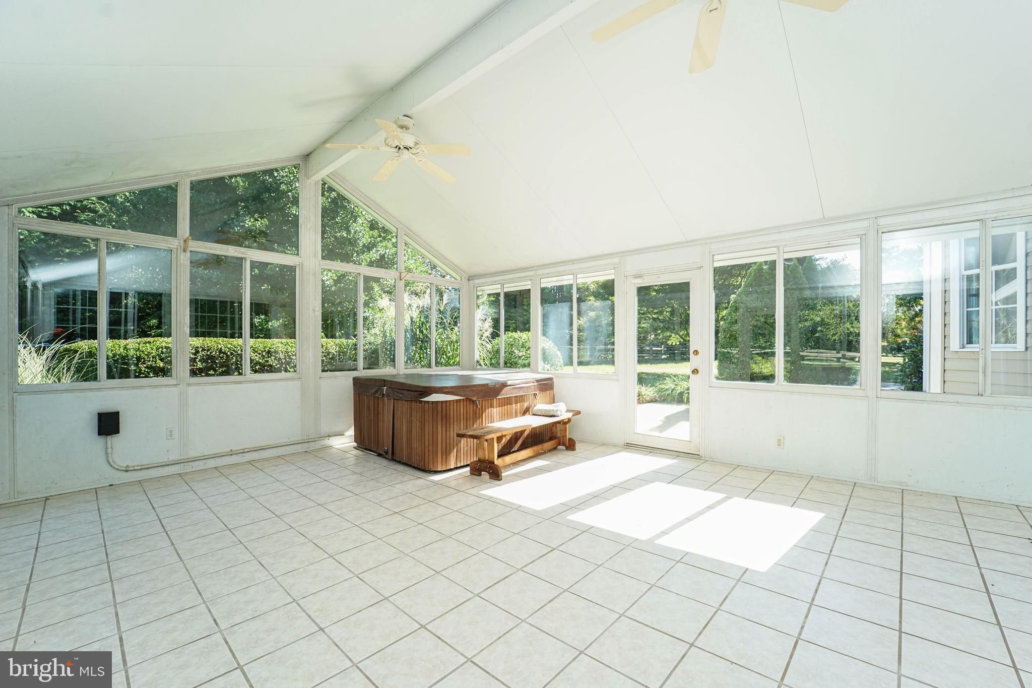 GOVERNOR GRASON MANOR - Residential