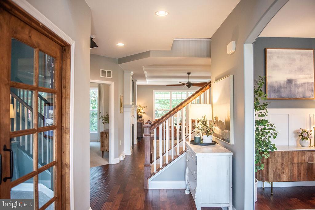 963 POWDER HORN DRIVE