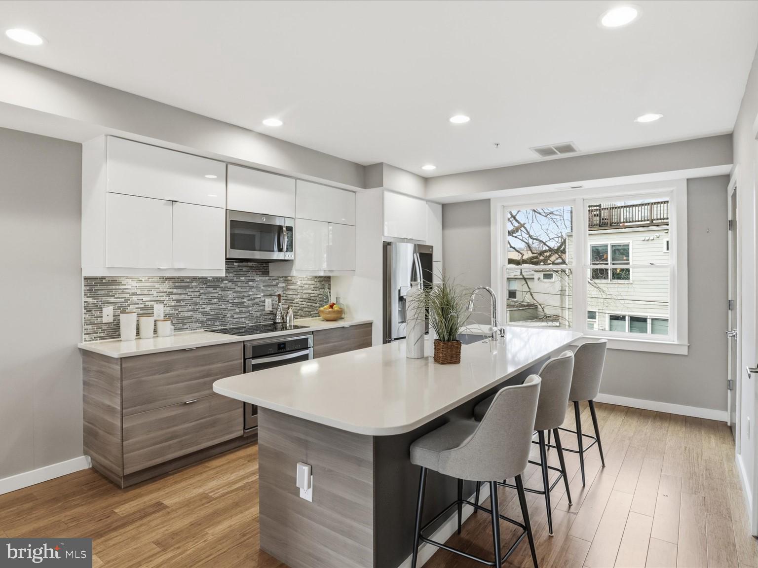 SHAW - Residential Income