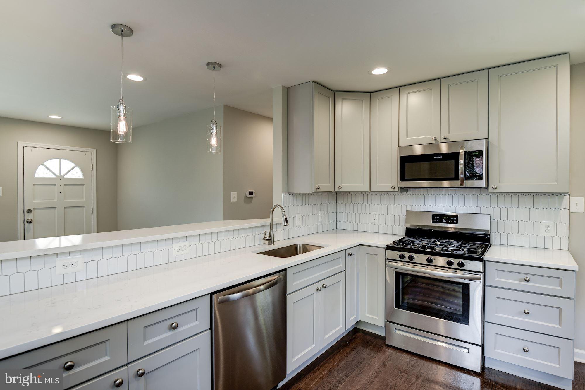 RANDOLPH HILLS - Residential Lease