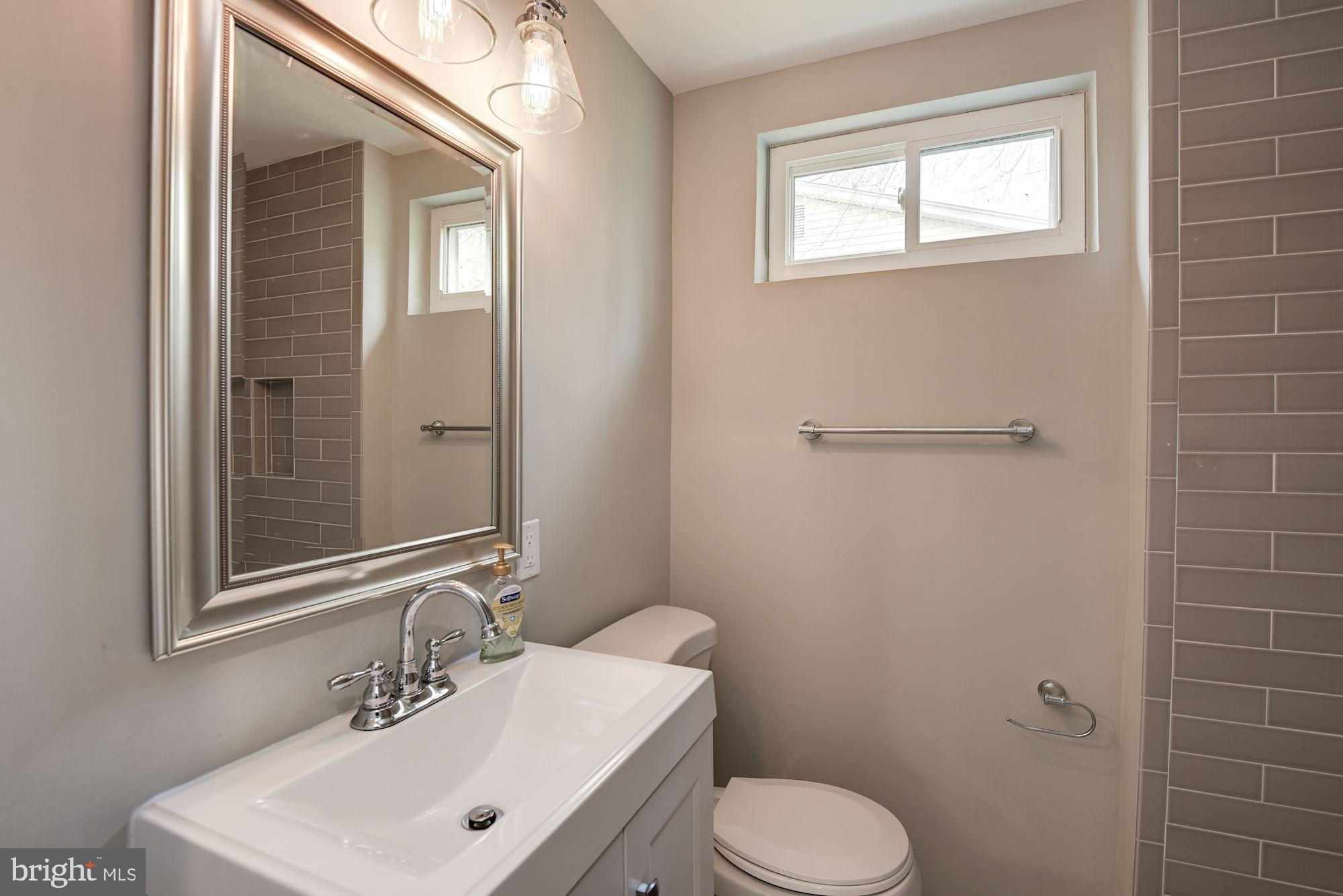 RANDOLPH HILLS - Residential Lease