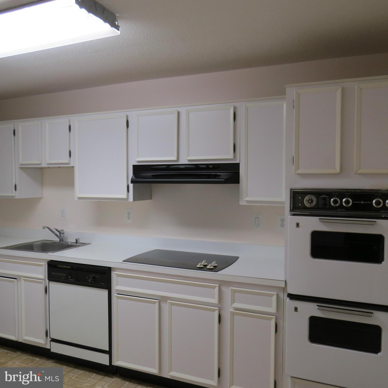 WATERGATE AT LANDMARK - Residential Lease