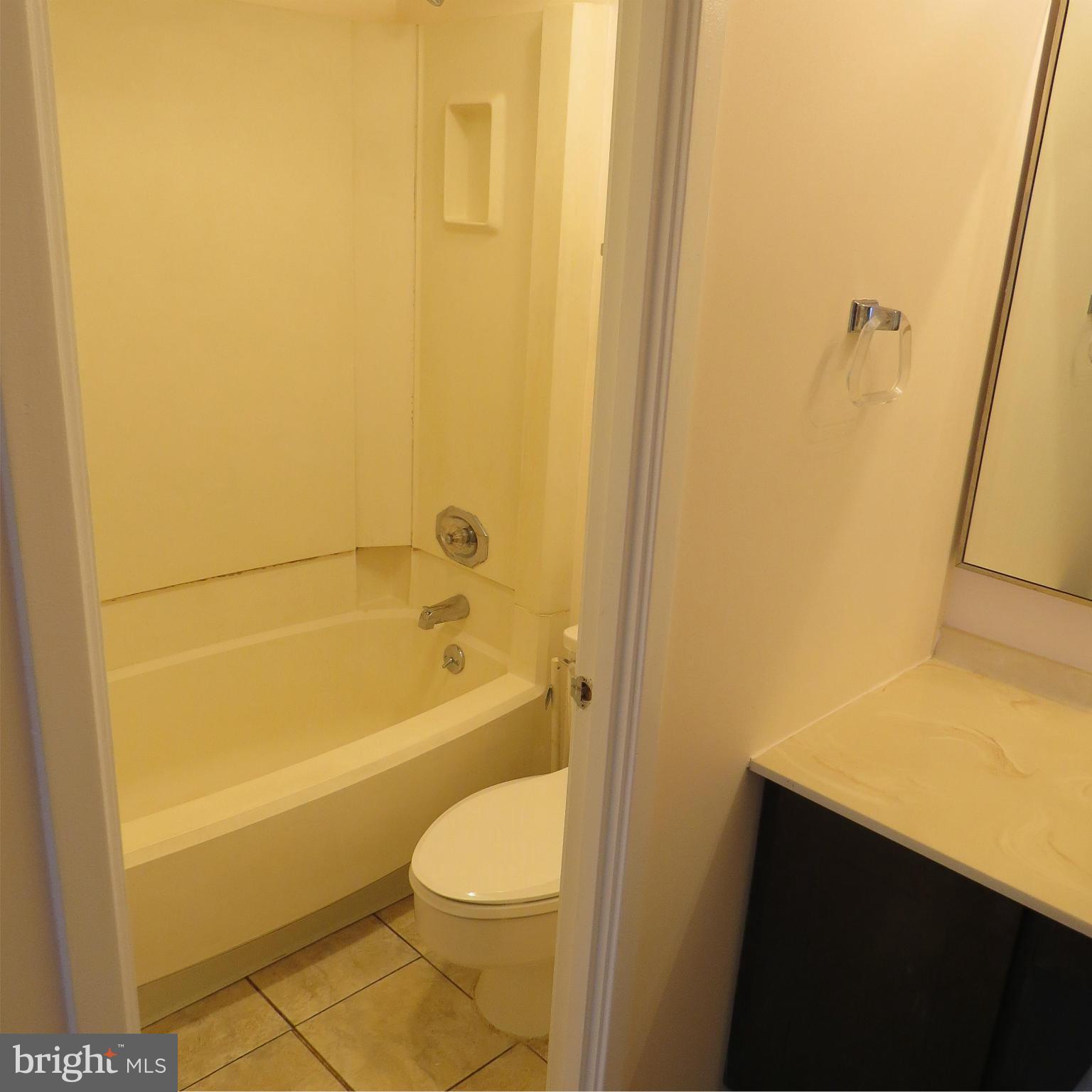 WATERGATE AT LANDMARK - Residential Lease