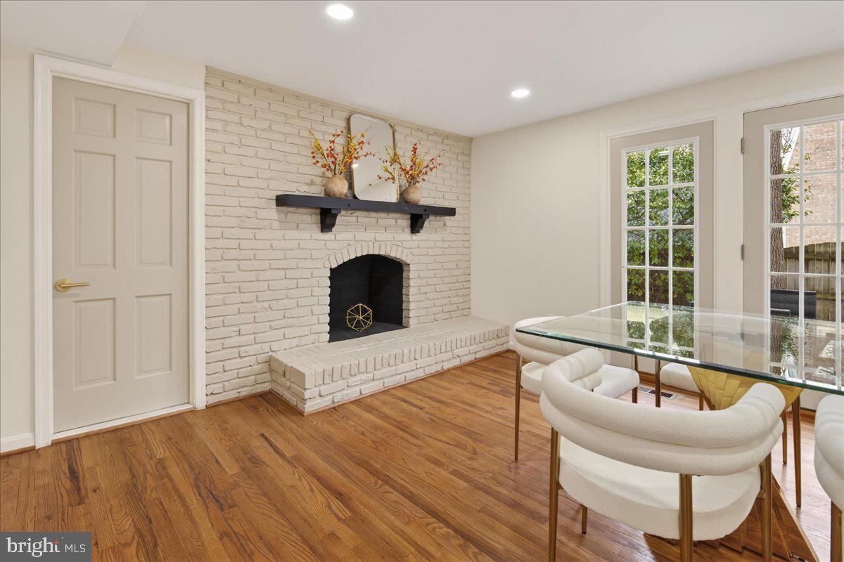 MOUNT VERNON GROVE - Residential