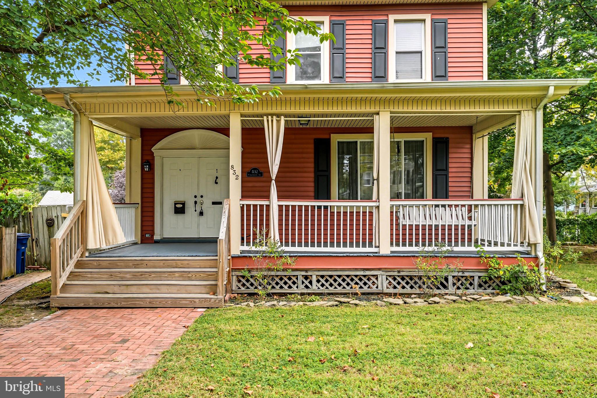 832 CINNAMINSON AVENUE