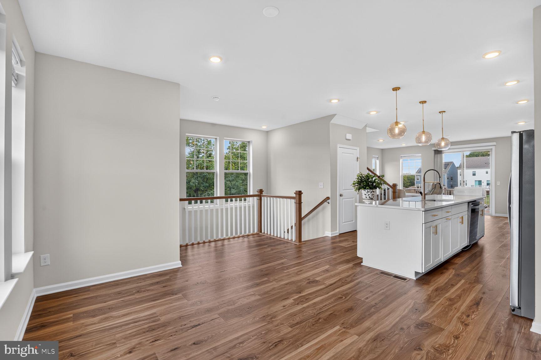 9399 BARNES LOOP