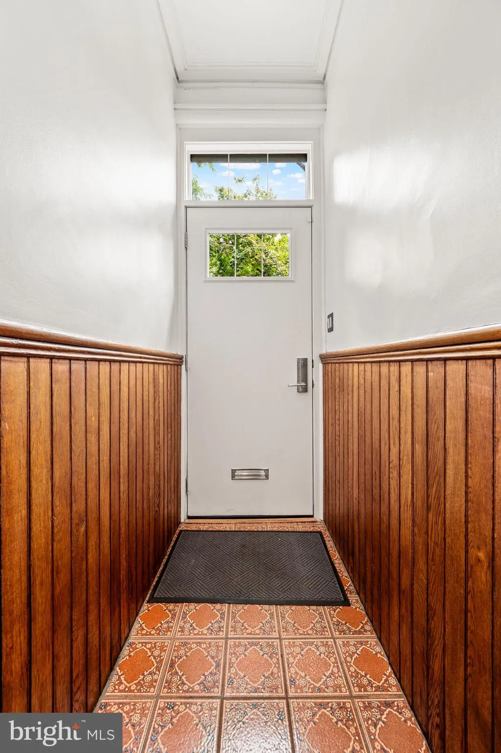 Philadelphia, Pennsylvania 19103, United States, 4 Bedrooms Bedrooms, ,3 BathroomsBathrooms,Residential,Pending,6877