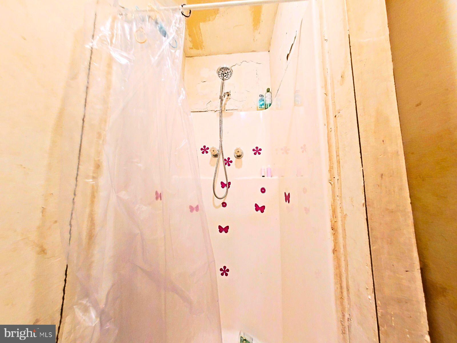 ALLEGHENY WEST - Residential