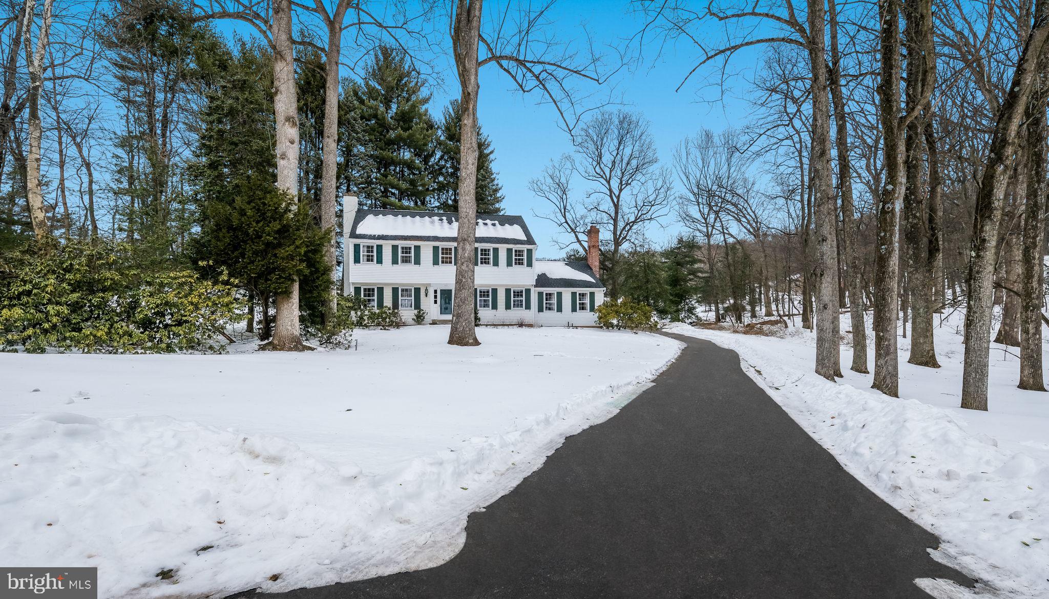 PEBBLE HILL - Residential