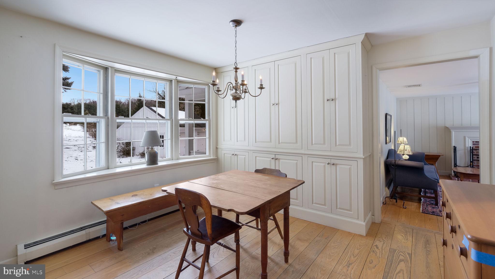 PEBBLE HILL - Residential